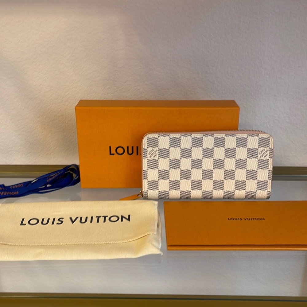 Louis Vuitton Damier Azure Zippy Wallet